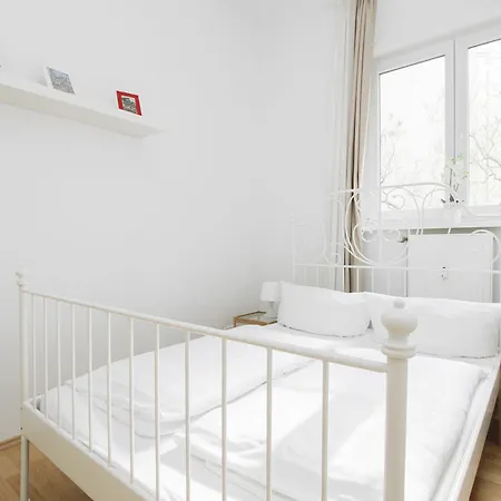 Limehome Werftstrasse *